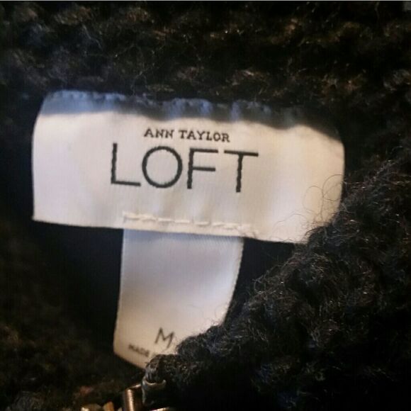 Ann Taylor LOFT Grey&black Sweater size medium - Picture 2 of 3